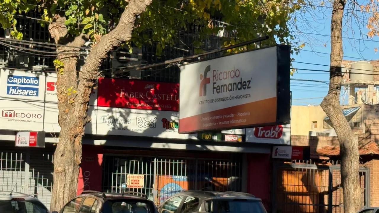 Librería Ricardo Fernández