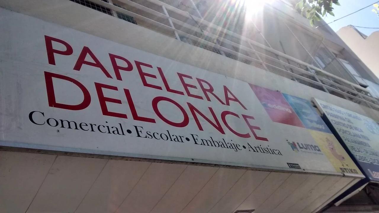 Papelera Delonce